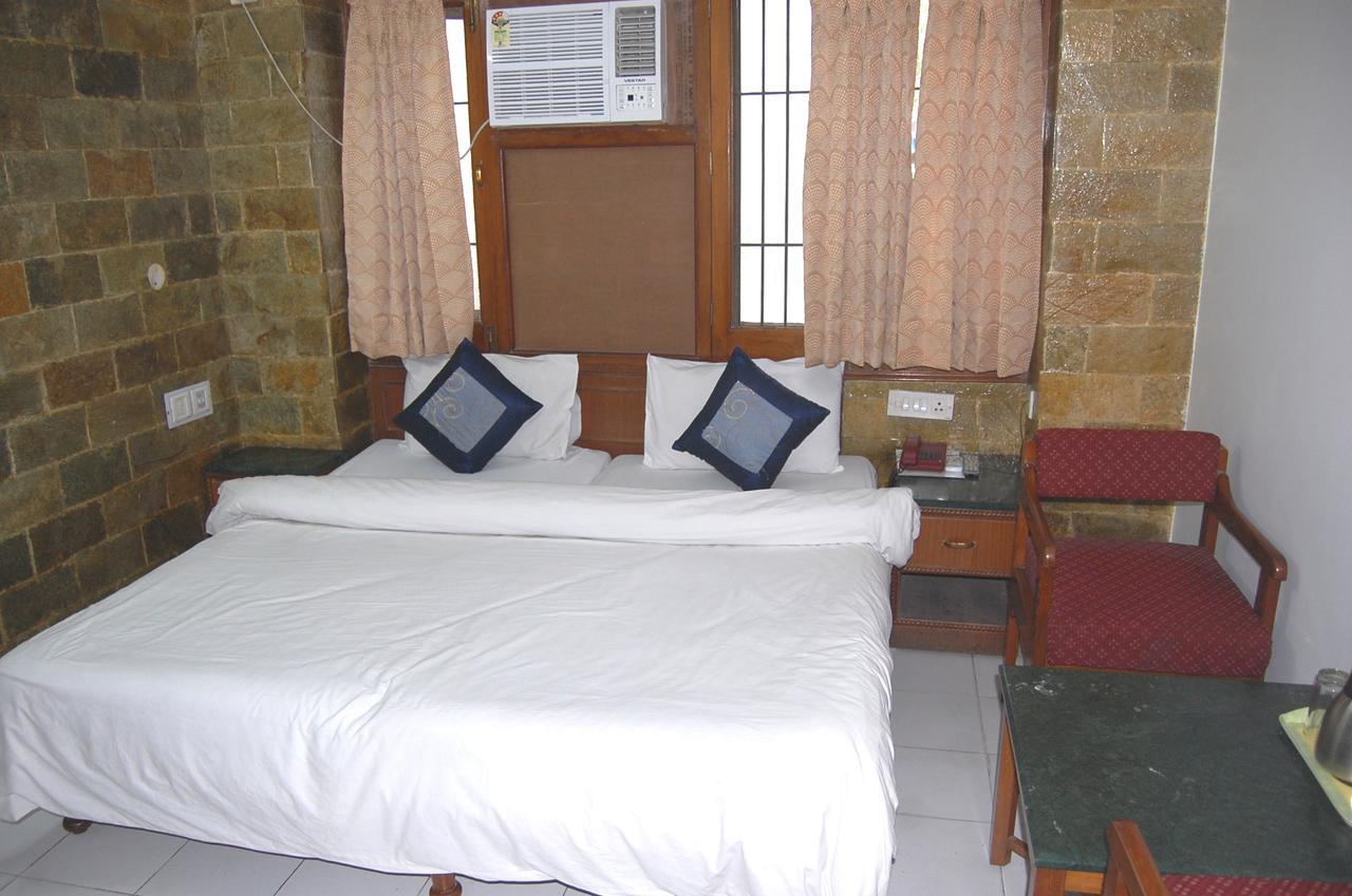Oyo Flagship 40314 Hotel Victoria International Amritsar Exterior photo